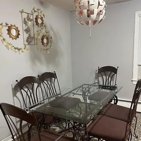 Lovely Three Bedroom Apartment Near Jersey City And Newyork Linden Exterior photo
