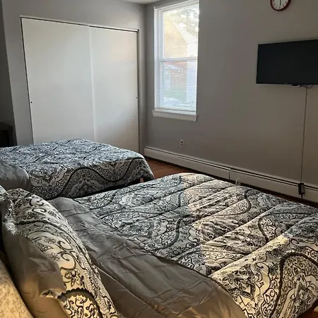 Lovely Three Bedroom Apartment Near Jersey City And Newyork Linden Exterior photo