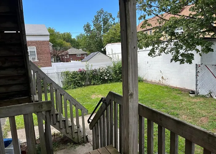 Lovely Three Bedroom Apartment Near Jersey City And Newyork