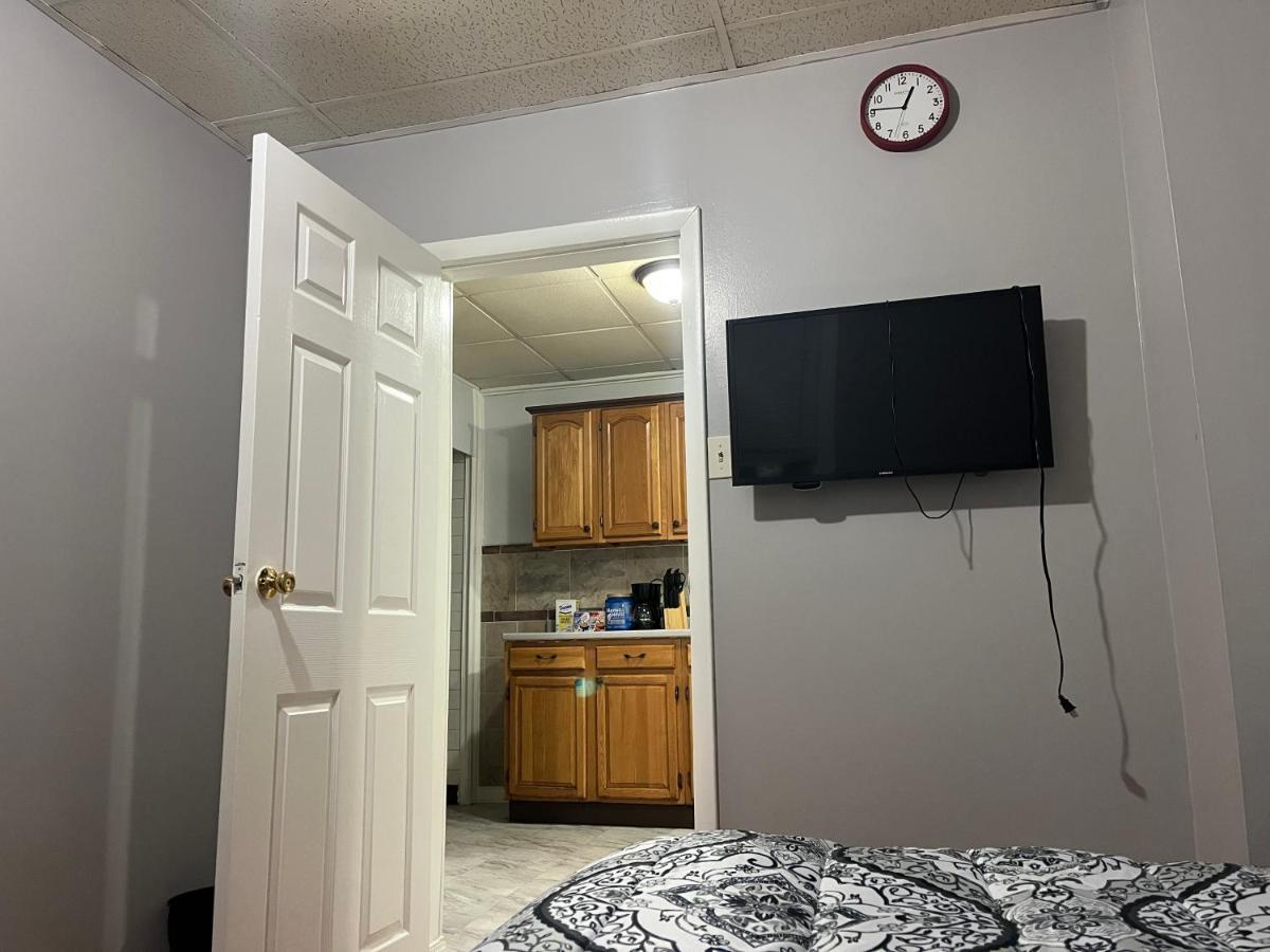 Lovely Three Bedroom Near Jersey And Newyork Apartment Linden