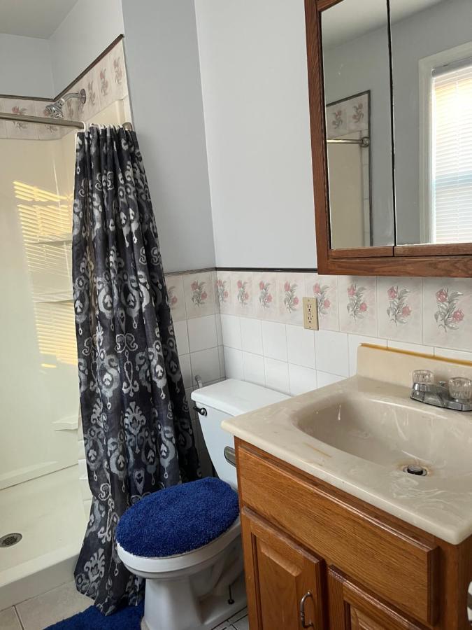 Lovely Three Bedroom Near Jersey And Newyork Apartment