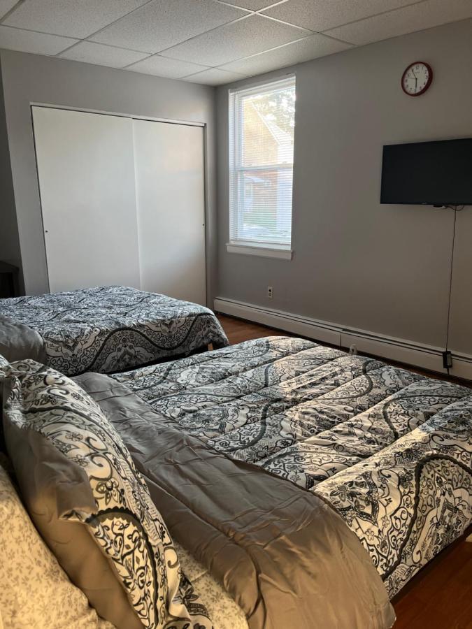 Apartment Lovely Three Bedroom Near Jersey And Newyork